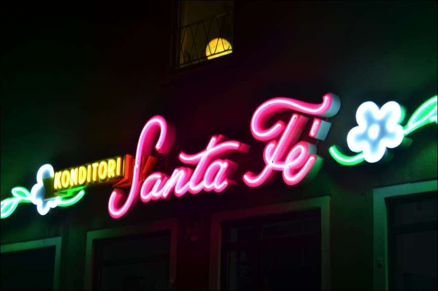 lysande_skylt_santa_f_02
